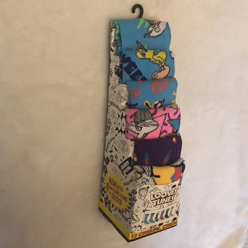 NEW Men’s Looney Tunes Casual Crew Socks 6 pair